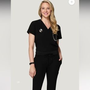 Mandala Scrub Set - One Pocket Top and 9 Pocket Joggers (Black, Size XL)